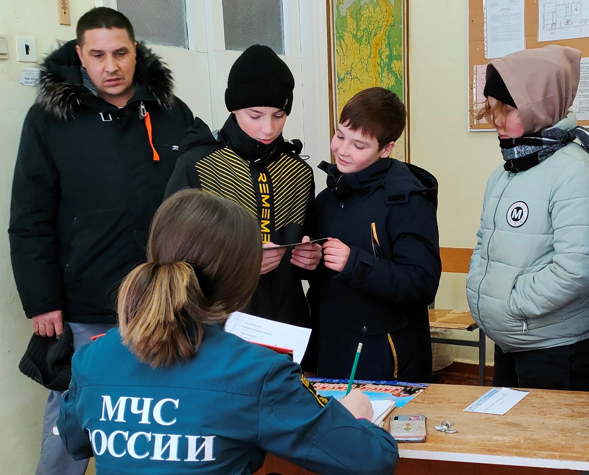 В «Школе безопасности» научились жить без опасности